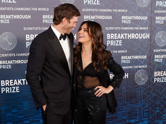 Ashton Kutcher and Mila Kunis attend the 9th annual Breakthrough Prize ceremony in Los Angeles, California. Taylor Hill / Getty Images