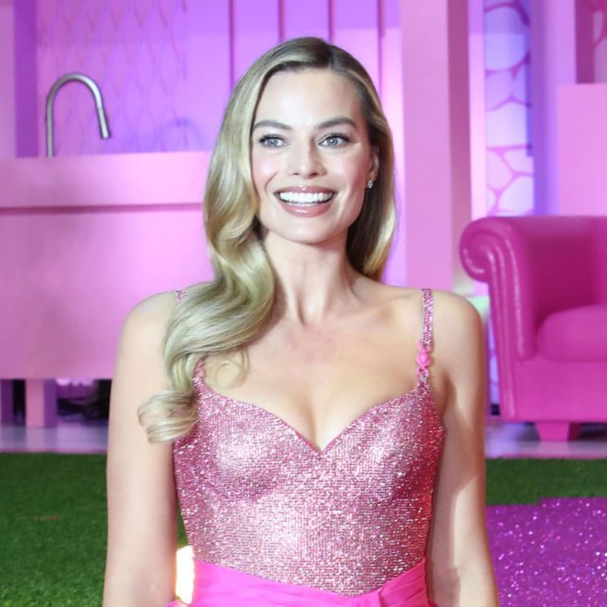 ‘Barbie: The World Tour’: A Book Featuring All of Margot Robbie’s Barbie-Inspired Looks