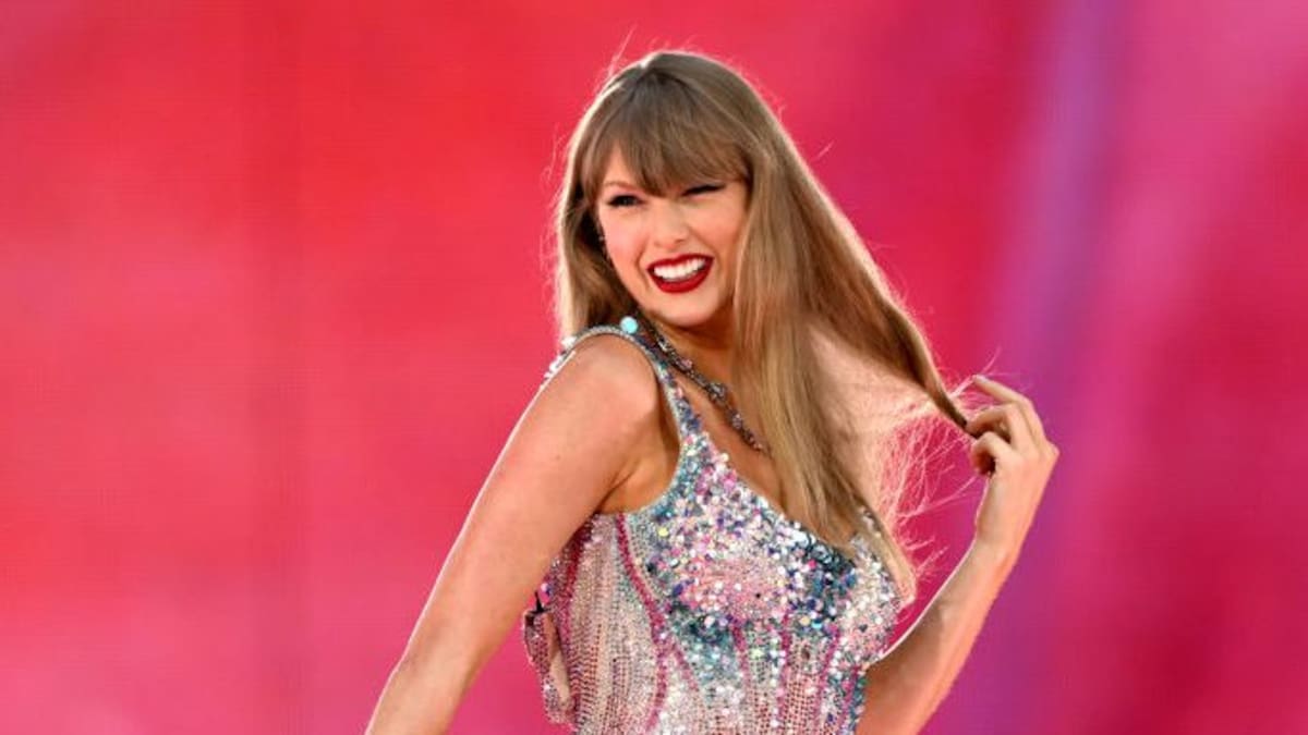What is Taylor Swift’s Net Worth in 2025? The Secrets Behind Her Success