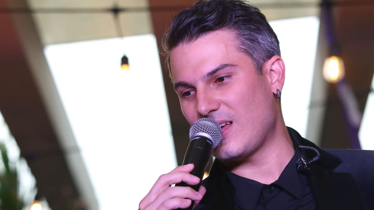 Cantante colombiano confesó adicción que casi lo hace perder su familia: "Si no estaba borracho, estaba drogado"
