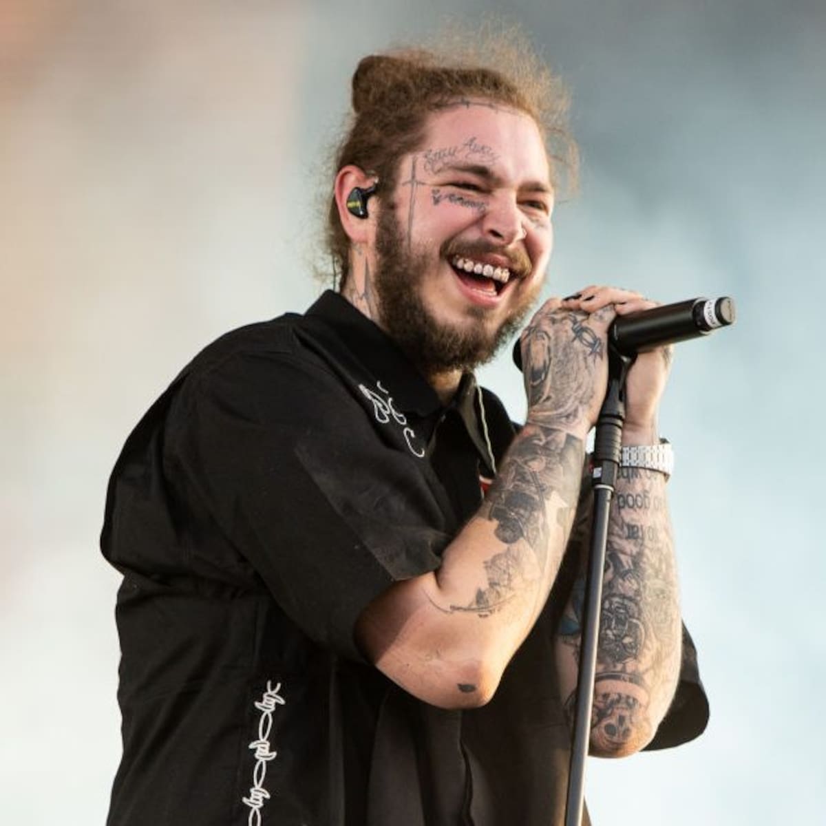 Post Malone Performed Free At Pop-Up Show In Times Square