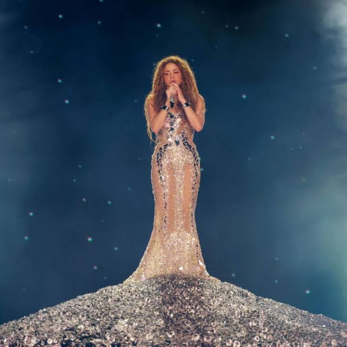 Shakira Adds a New Song To Las Mujeres Ya No Lloran Tour