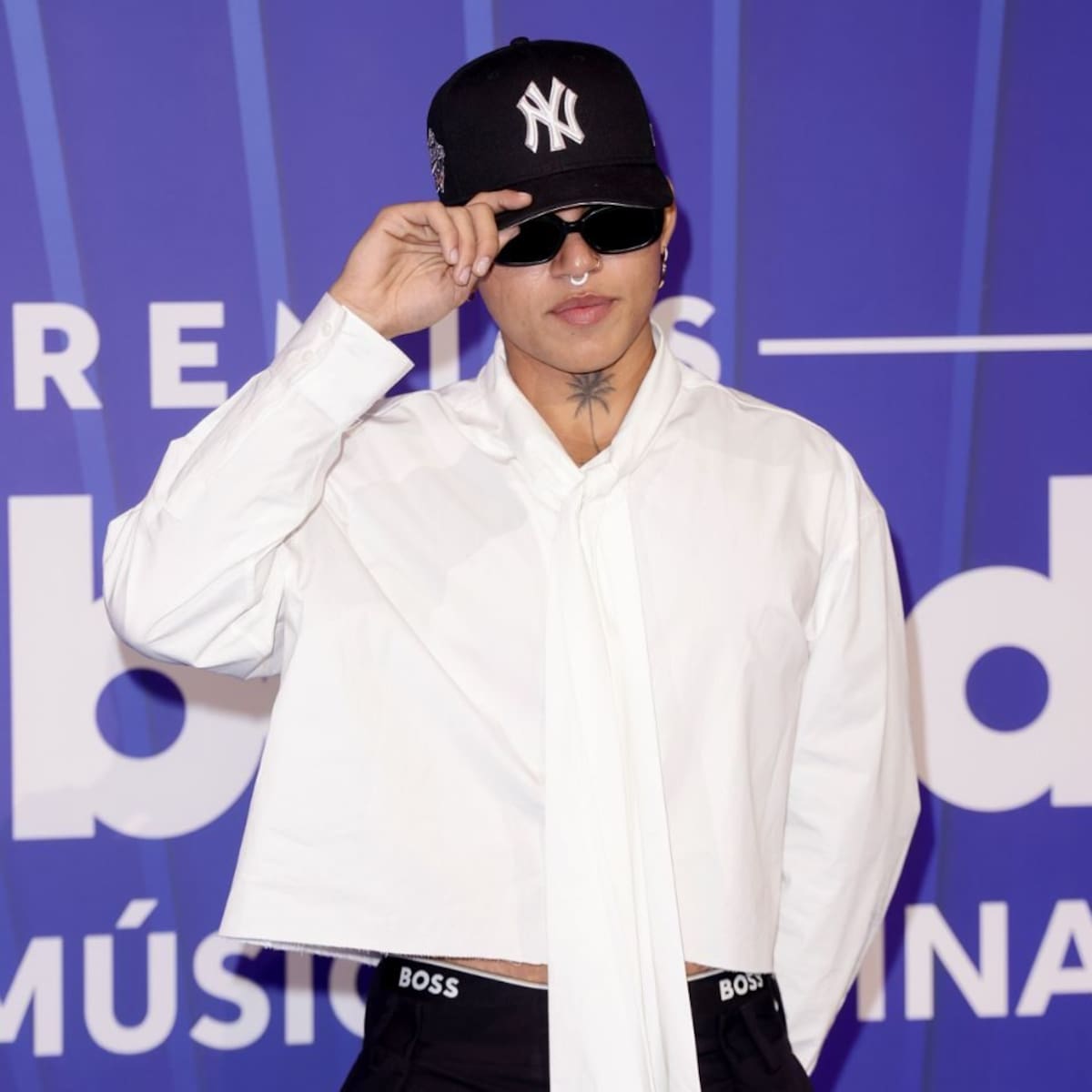 What Does ‘Si Te Pillara’ by Beéle Mean? (English Lyrics & Translation)