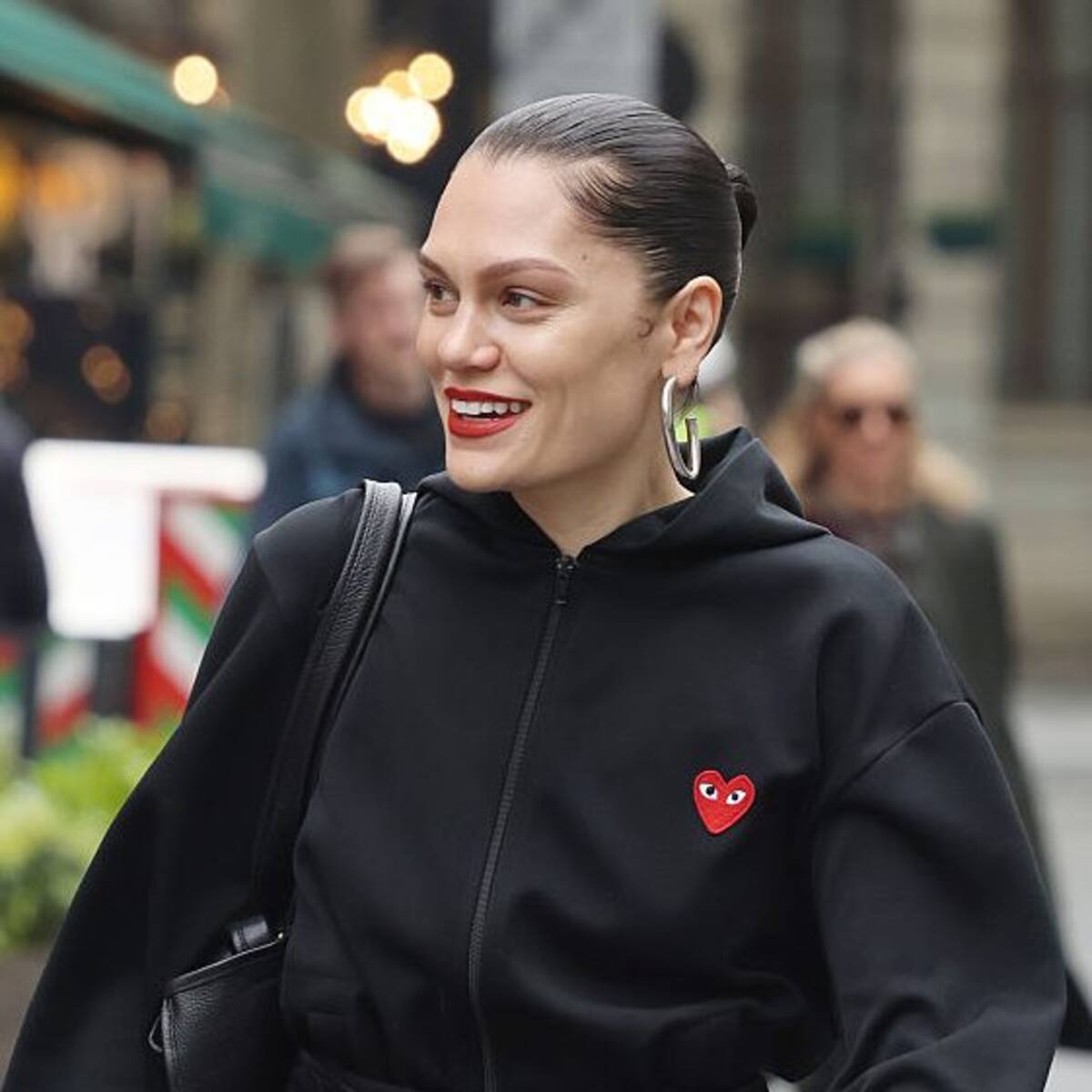 ¿Qué es el cáncer de mama en etapa temprana que padece Jessie J y cómo detectarlo a tiempo?