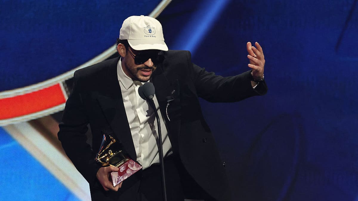 ‘EoO’ by Bad Bunny: Meaning and English Lyrics