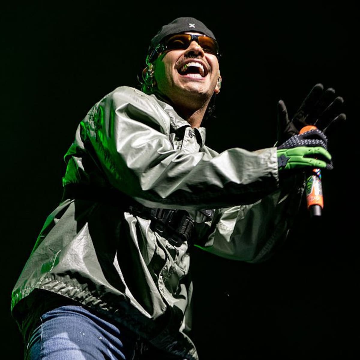 ‘PIDA LO QUE QUIERA MAMI’ by Feid: Meaning and English Lyrics