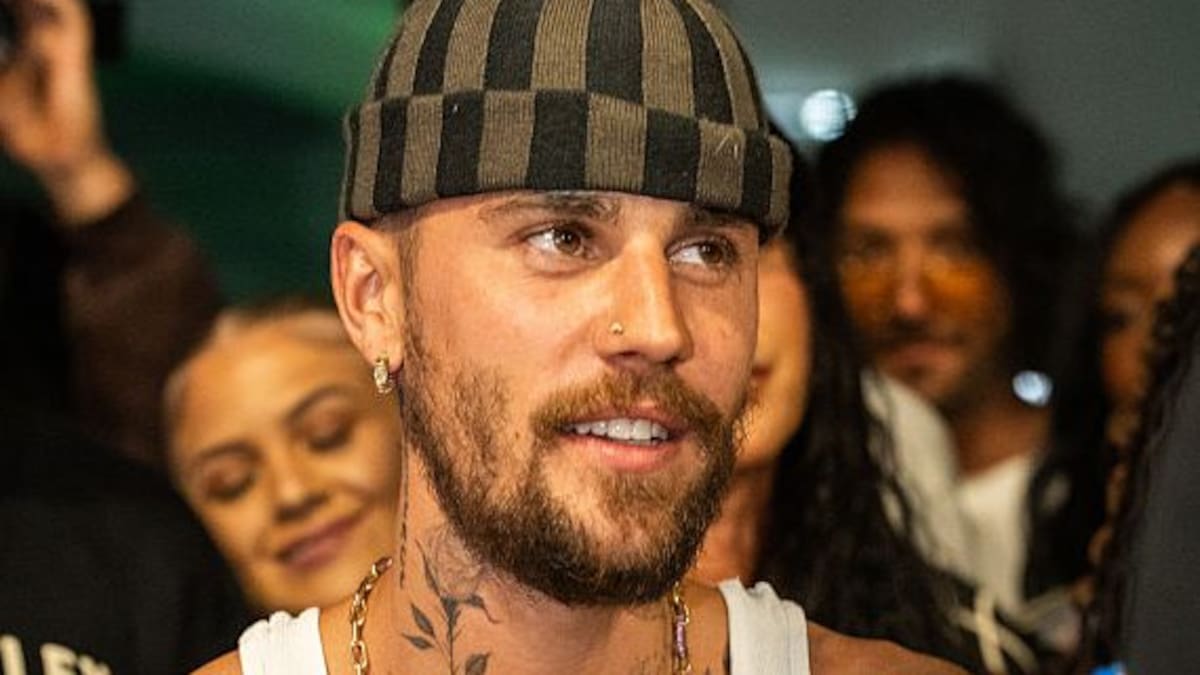 Why Justin Bieber’s ‘SWAG II’ Was Delayed: Fans Express Frustration