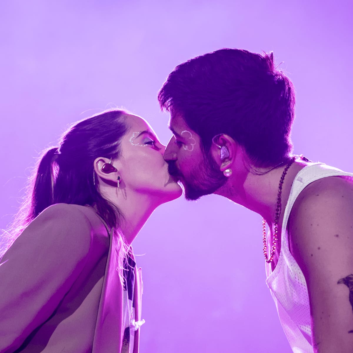 ‘PLIS’: The Latest Collab from Camilo & Evaluna is Out