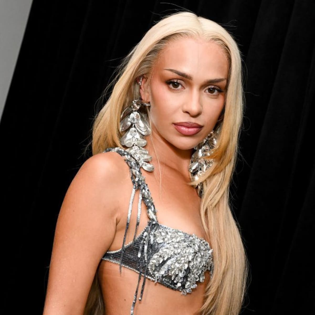 ‘Última Noche’ by Bad Gyal and Ozuna: Meaning and Lyrics in English