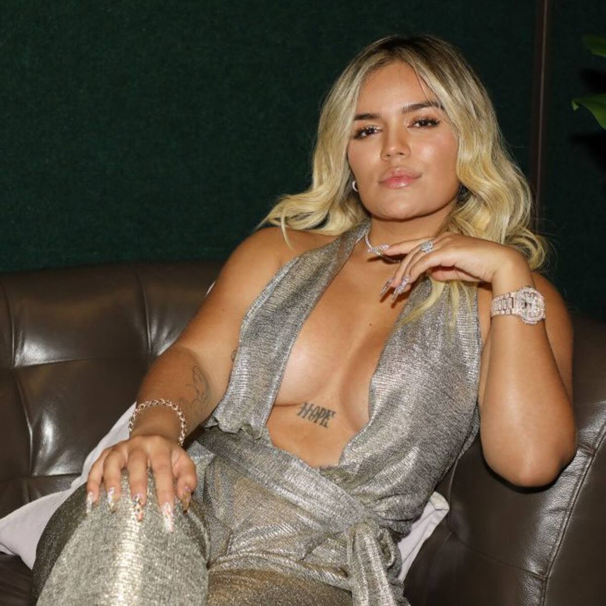 Karol G’s ‘Papasito’ Meaning and Lyrics in English