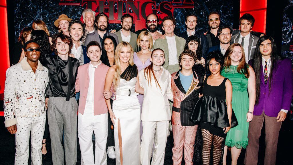 El elenco de Stranger Things en el estreno de la cuarta temporada de ‘Stranger Things’, celebrado en Netflix Studios Brooklyn el 14 de mayo de 2022 en Brooklyn, Nueva York. (Nina Westervelt/Getty Images)