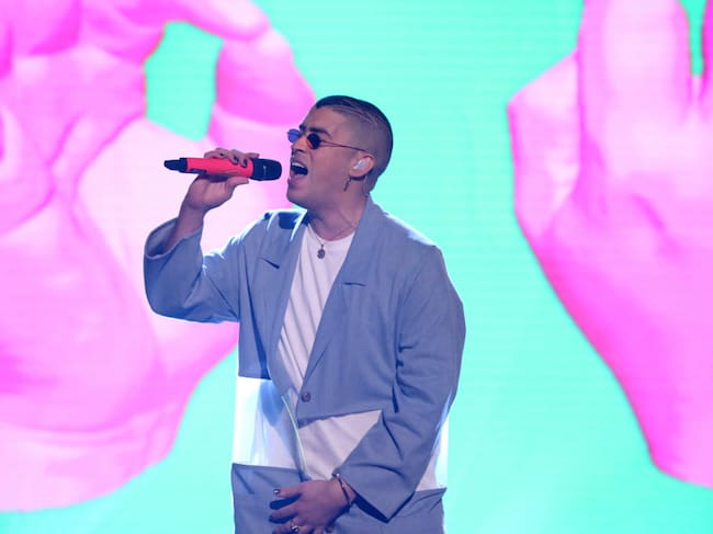 Bad Bunny performs «Estamos Bien» at the Tonight Show starring Jimmy Fallon on September 26, 2018. Andrew Lipovsky/NBCU Photo Bank/NBCUniversal via Getty Images via Getty Images