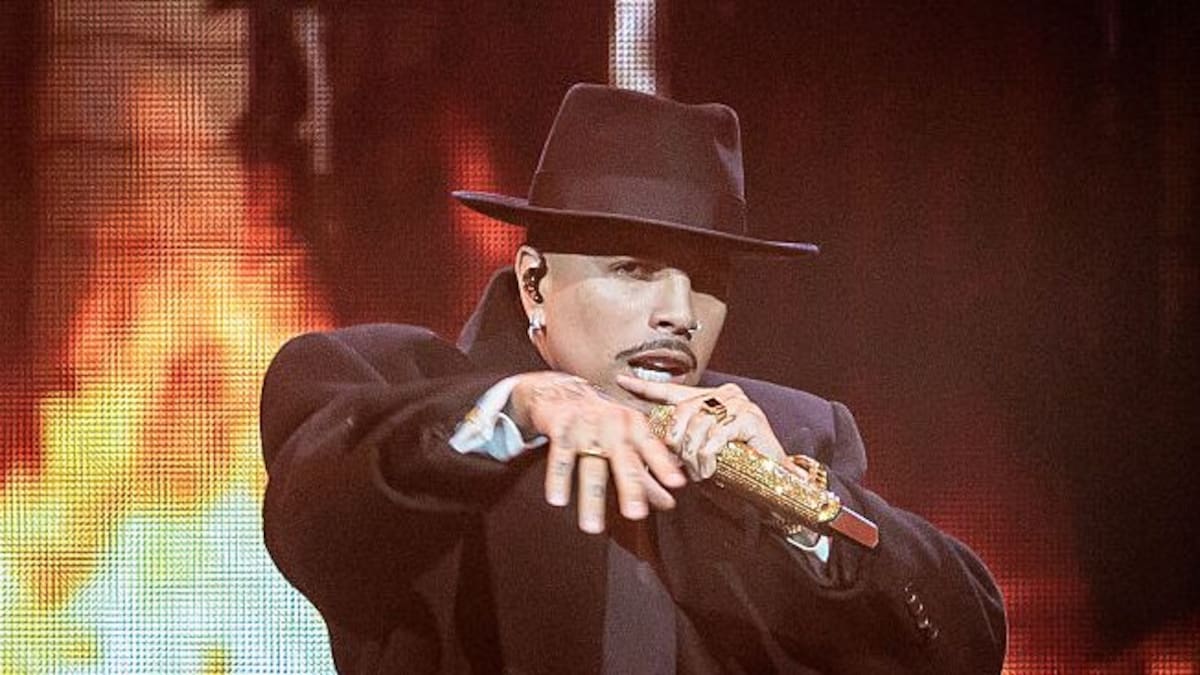 The Loving Meaning of Rauw Alejandro’s ‘Besito En La Frente’ (English Lyrics)