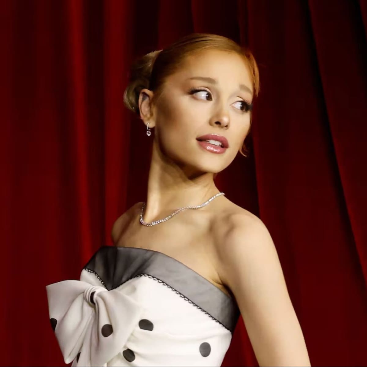 Ariana Grande Apologizes Following ‘Disrespectful’ Encounter with Halloween Queen Elvira