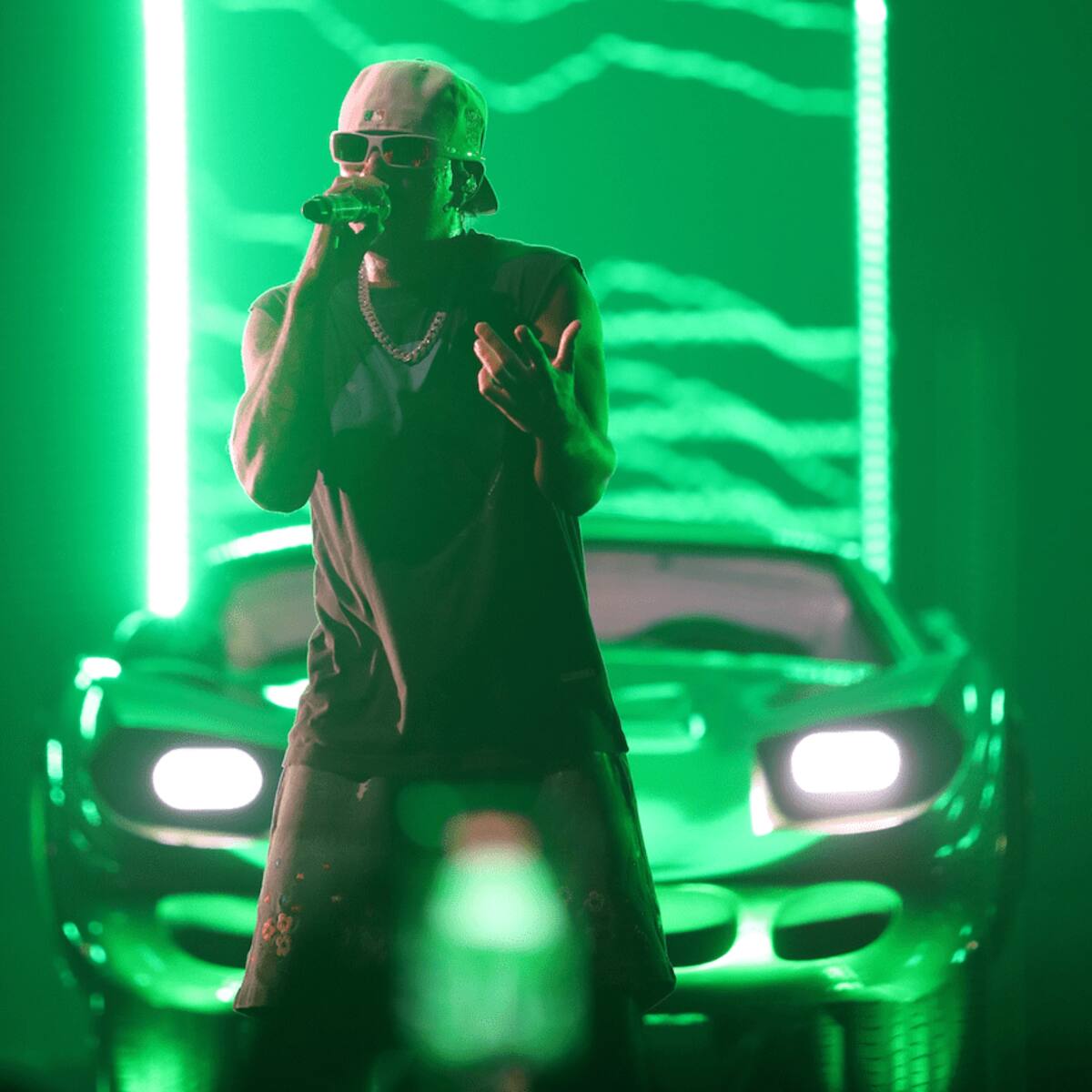 Feid Releases ‘Mor, No Le Temas A La Oscuridad’ Album