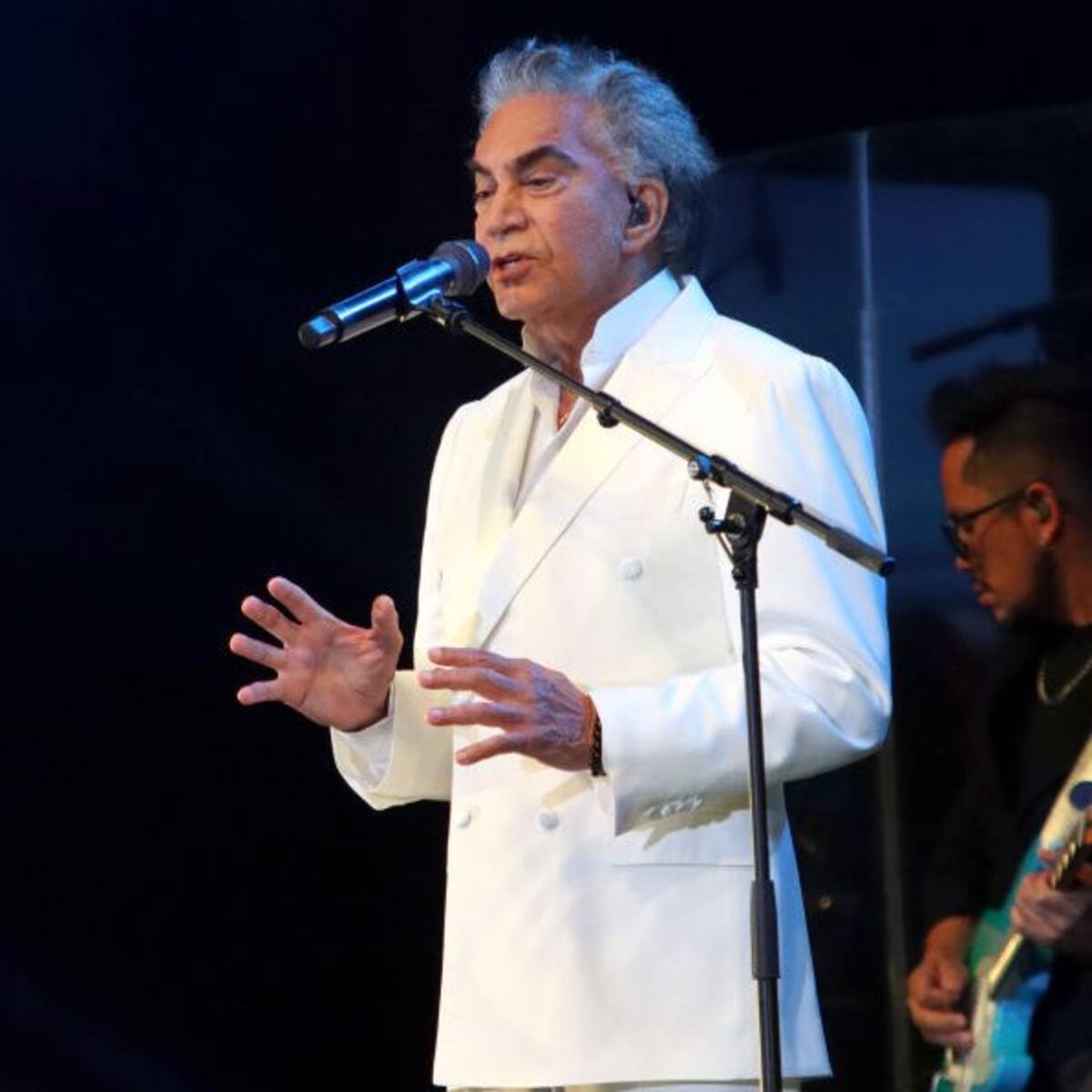 What Happened to José Luis Rodríguez “El Puma” and Why Was He Kicked Off a Plane?