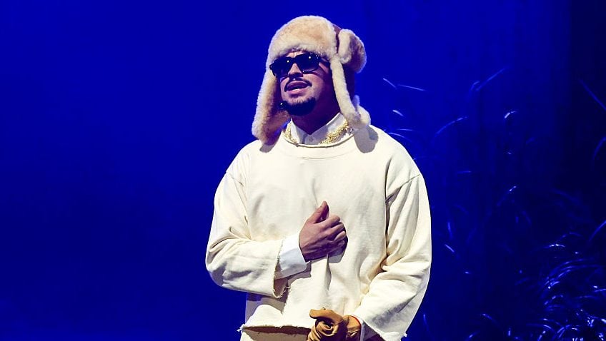 Bad Bunny se presenta en el escenario durante la primera noche de su residencia «No Me Quiero Ir De Aquí» en El Choli, en el Coliseo de Puerto Rico José Miguel Agrelot, el 11 de julio de 2025 en San Juan, Puerto Rico. Kevin Mazur/Getty Images