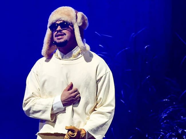 Bad Bunny se presenta en el escenario durante la primera noche de su residencia «No Me Quiero Ir De Aquí» en El Choli, en el Coliseo de Puerto Rico José Miguel Agrelot, el 11 de julio de 2025 en San Juan, Puerto Rico. Kevin Mazur/Getty Images