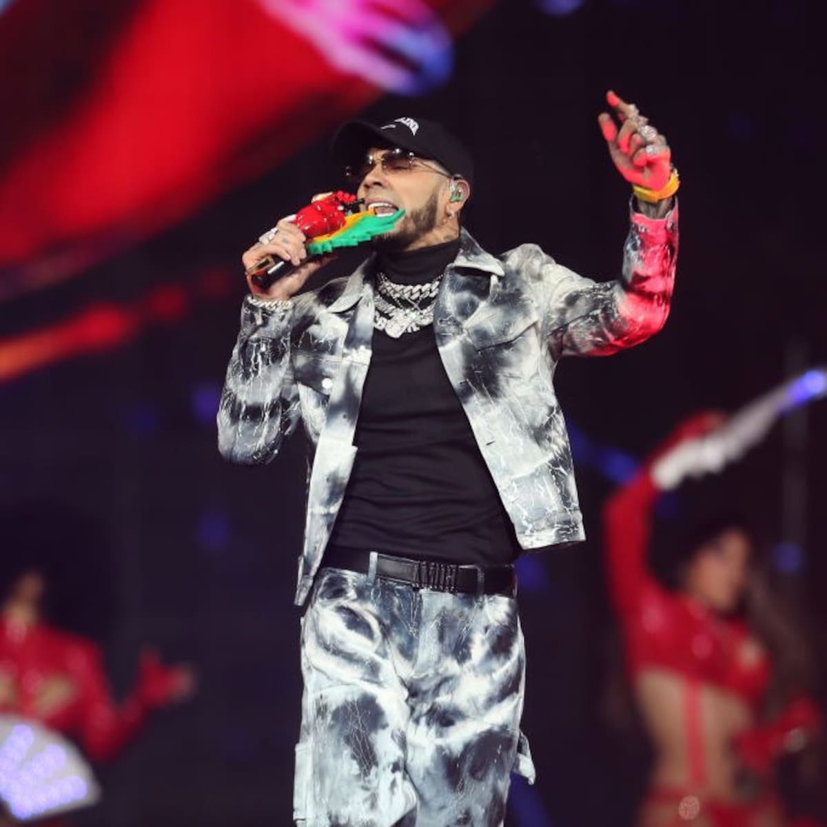 Anuel Responds Threateningly to Arcángel’s Beef: «I’m Not Afraid of Prison»