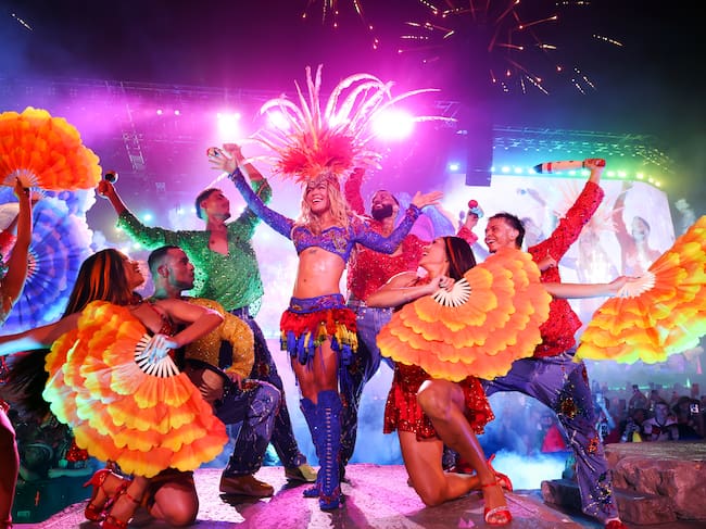 Karol G actúa en el escenario principal durante el Coachella Valley Music and Arts Festival 2026 en el Empire Polo Club el 12 de abril de 2026 en Indio, California. Kevin Mazur/Getty Images para Coachella