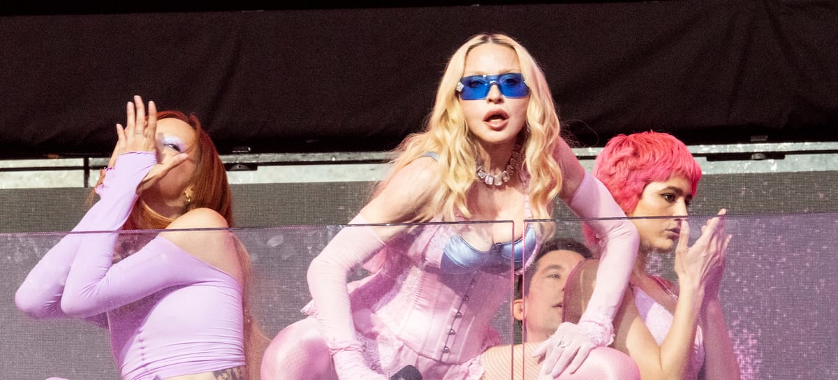 Madonna actúa durante un concierto sorpresa en Times Square el 4 de junio de 2026 en la ciudad de Nueva York.