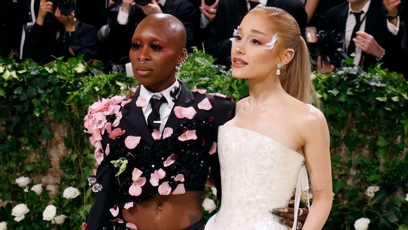 Cynthia Erivo and Ariana Grande attend the 2024 Costume Institute Benefit for «Sleeping Beauties: Reawakening Fashion» at The Metropolitan Museum of Art on May 06, 2024 in New York City. Taylor Hill/Getty Images