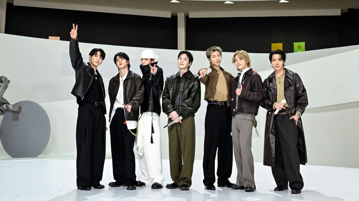 'SWIM': Análisis y letra completa del nuevo éxito de 'BTS'