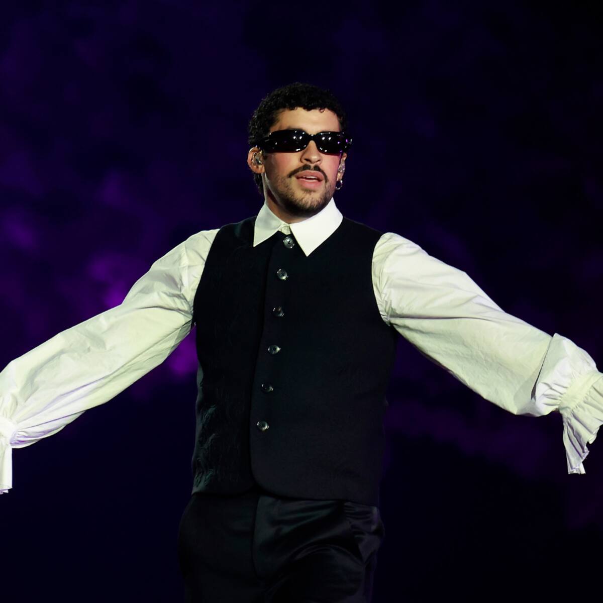 ¡Ya está disponible la nueva colaboración entre Bad Bunny y Adidas! ¿Dónde adquirirla?