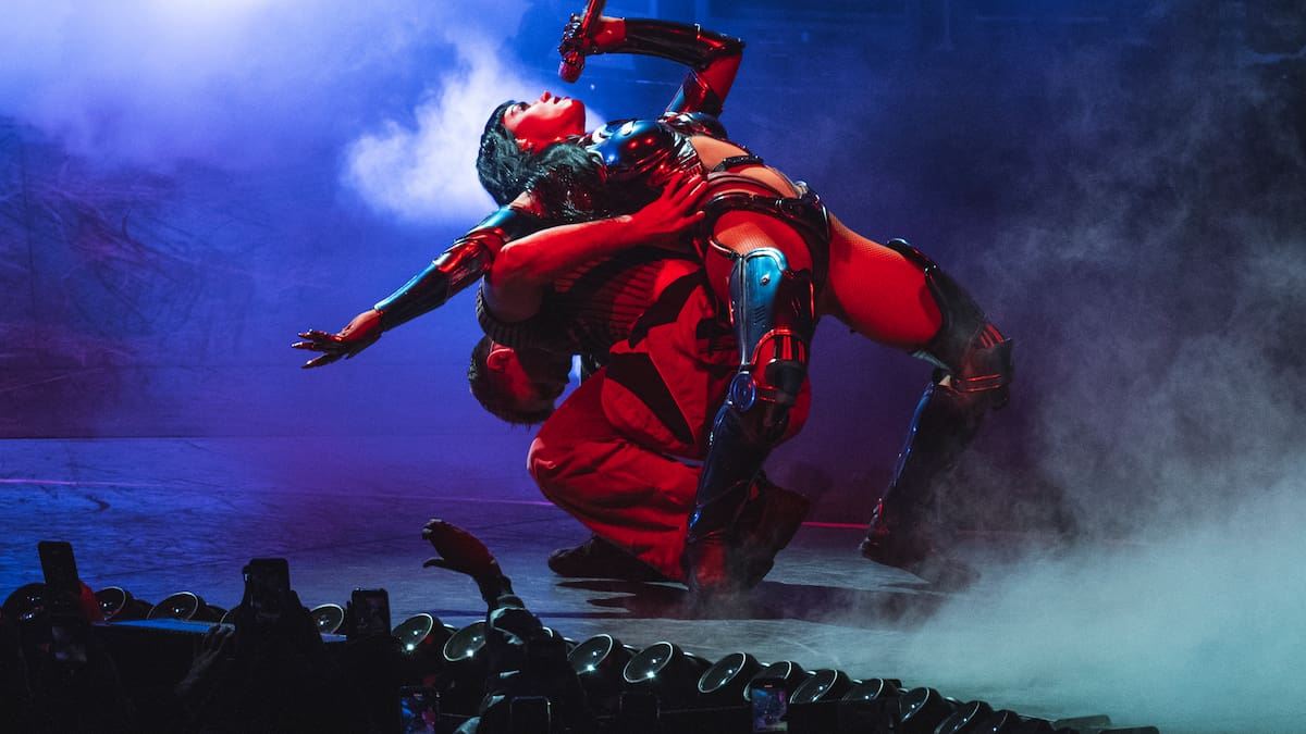 Katy Perry explica el significado detrás de Watch It Burn: letra completa en español
