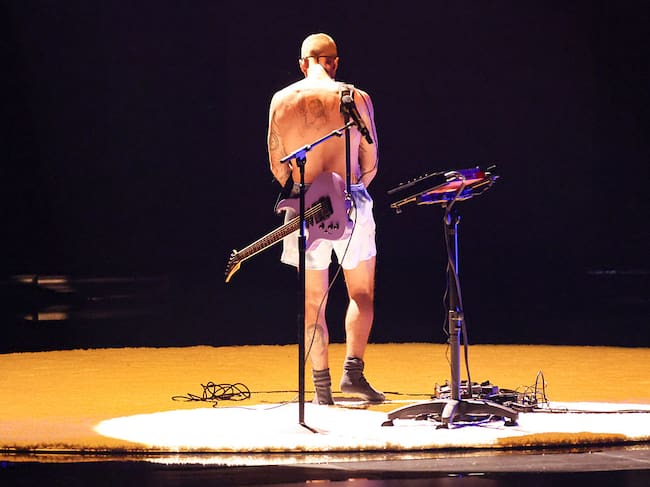 Justin Bieber se presenta en el escenario durante la 68ª entrega de los premios GRAMMY en el Crypto.com Arena el 1 de febrero de 2026 en Los Ángeles, California.