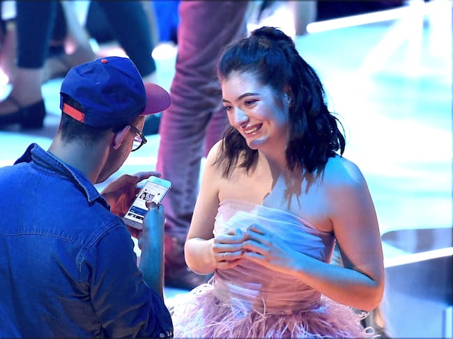 Jack Antonoff y Lorde en los MTV VMAs 2017 en Inglewood, California. C Flanigan/Getty Images