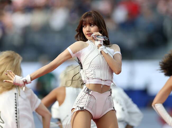 LISA en la inauguración de el Mundial