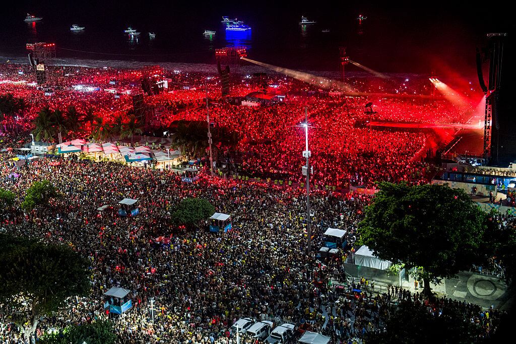 Shakira actúa en vivo durante un concierto como parte de Todo Mundo no Rio en la playa de Playa de Copacabana el 3 de mayo de 2026 en Río de Janeiro, Brasil. Daniel Ramalho