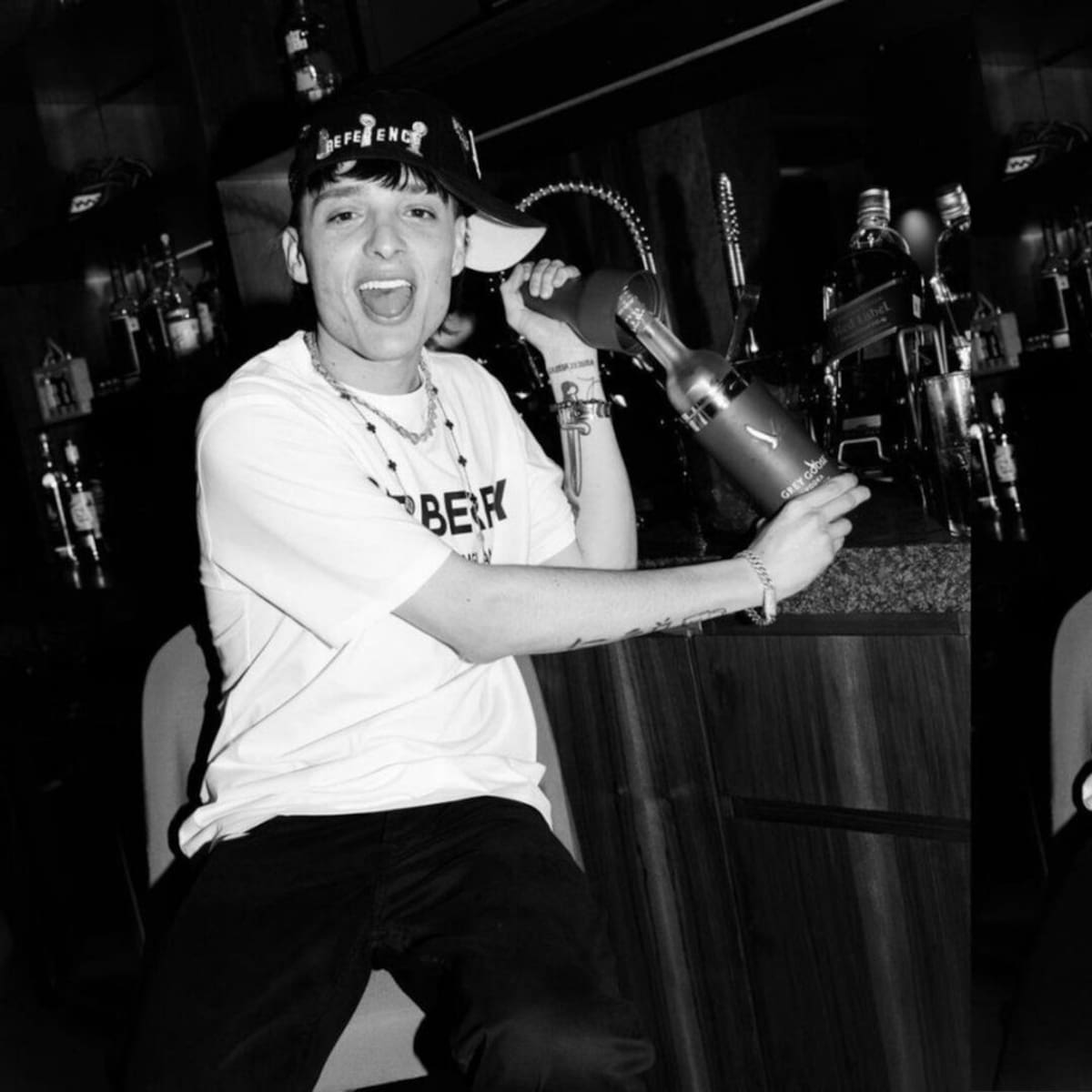 Peso Pluma & Grupo Frontera Drop Their Music Video «Tulum»