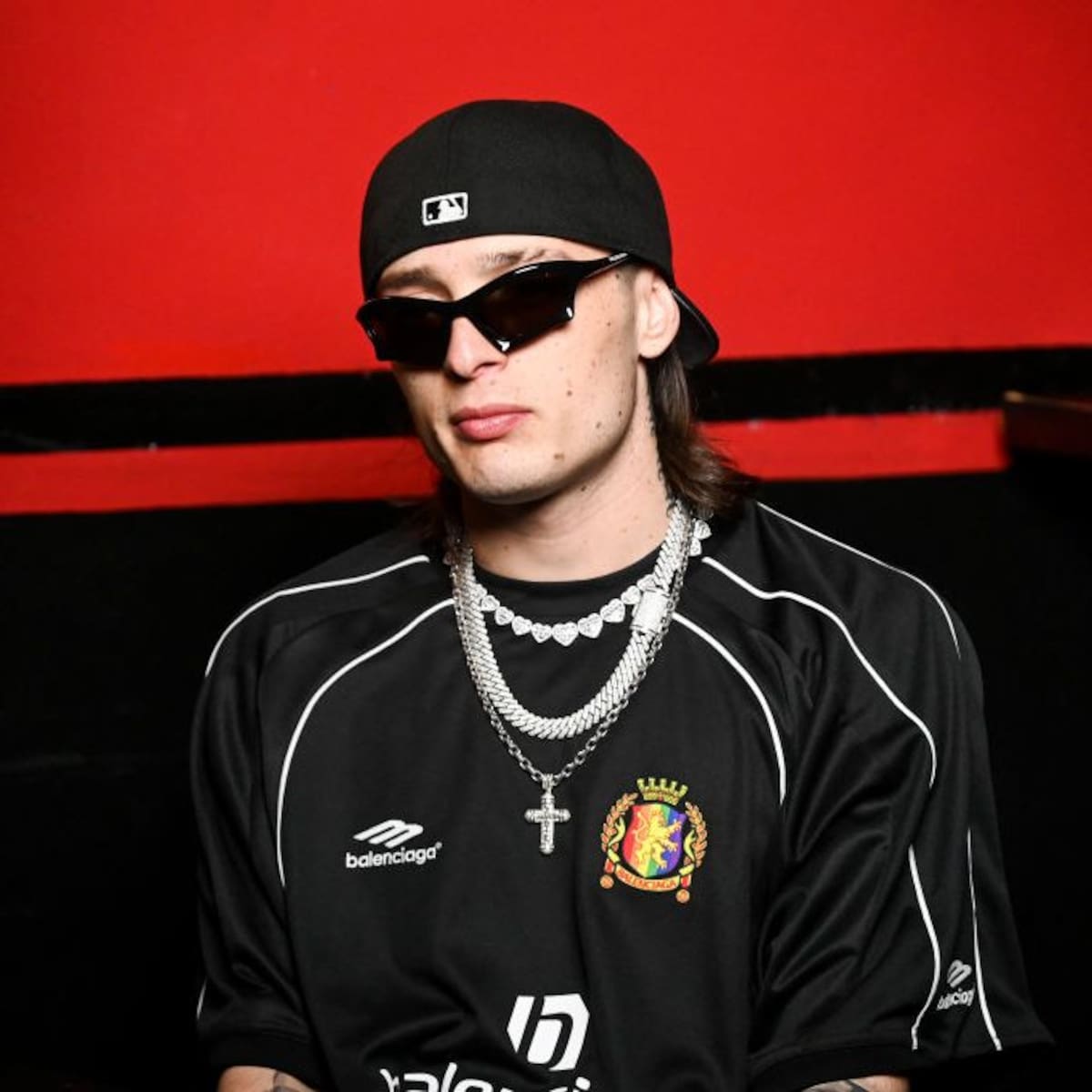 What’s the Meaning of «La Chamba,» by Peso Pluma & Arcángel: Lyrics in English