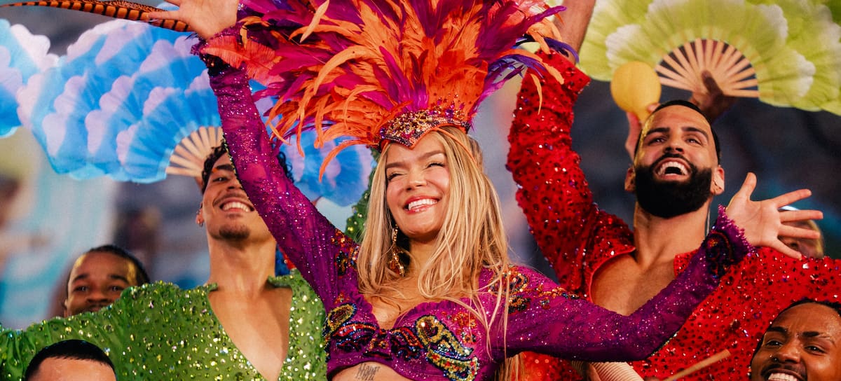Karol G durante las primeras fechas de su Tropicoqueta Tour (julio de 2026) en el Soldier Field de Chicago, Estados Unidos