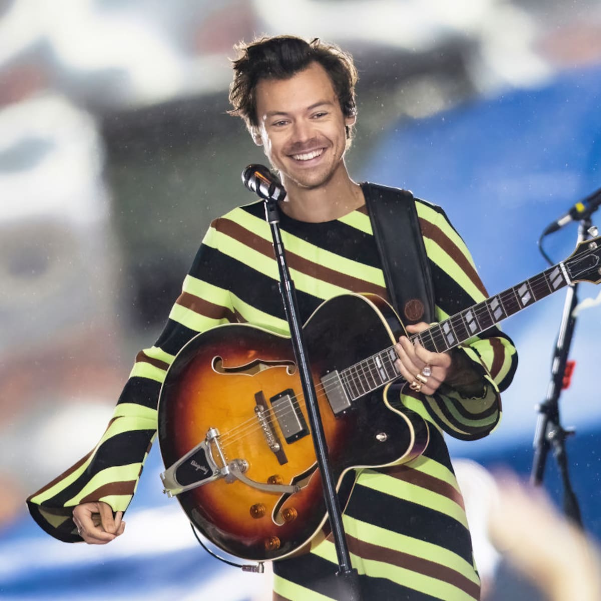 Así puedes asistir a las listening parties de Harry Styles