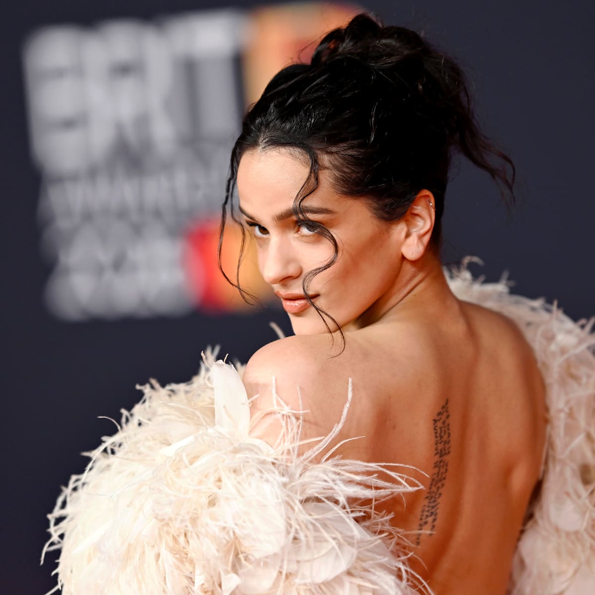 ¿Qué precio tienen las nuevas New Balance de Rosalía y dónde comprarlas en Estados Unidos?