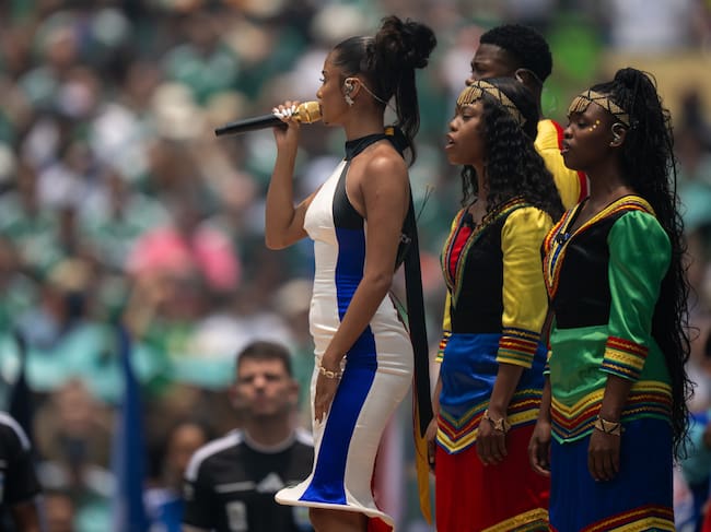 Tyla, cantante y compositora sudafricana, interpretó el himno nacional de Sudáfrica durante el partido del Grupo A de la Copa Mundial de la FIFA 2026 entre México y Sudáfrica, celebrado en el Estadio de la Ciudad de México el 11 de junio de 2026 en la Ciudad de México, México.