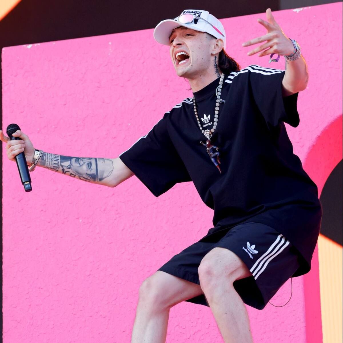 Peso Pluma Makes Double Entrance on Lista Los40 USA This Week