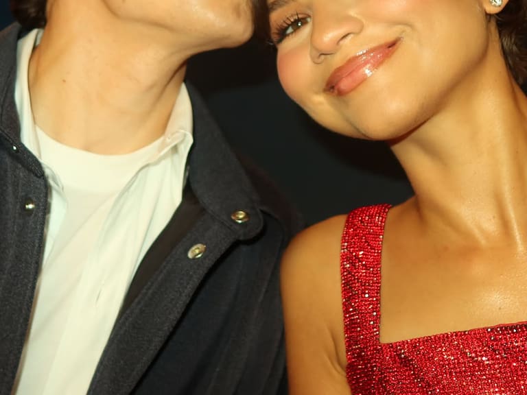 Zendaya comparte una foto junto a Tom Holland durante la gira promocional de Spider-Man: Brand New Day en Italia, el 23 de junio de 2026