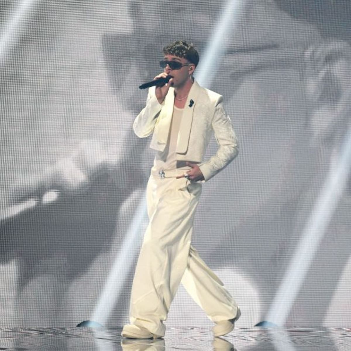 Quevedo Releases ‘Buenas Noches,’ His New Album