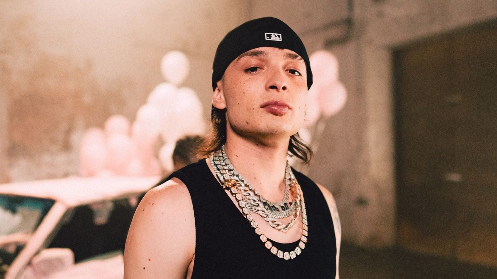 Jhayco & Peso Pluma in «Ex-Special» Music Video / Kristopher Muñiz.