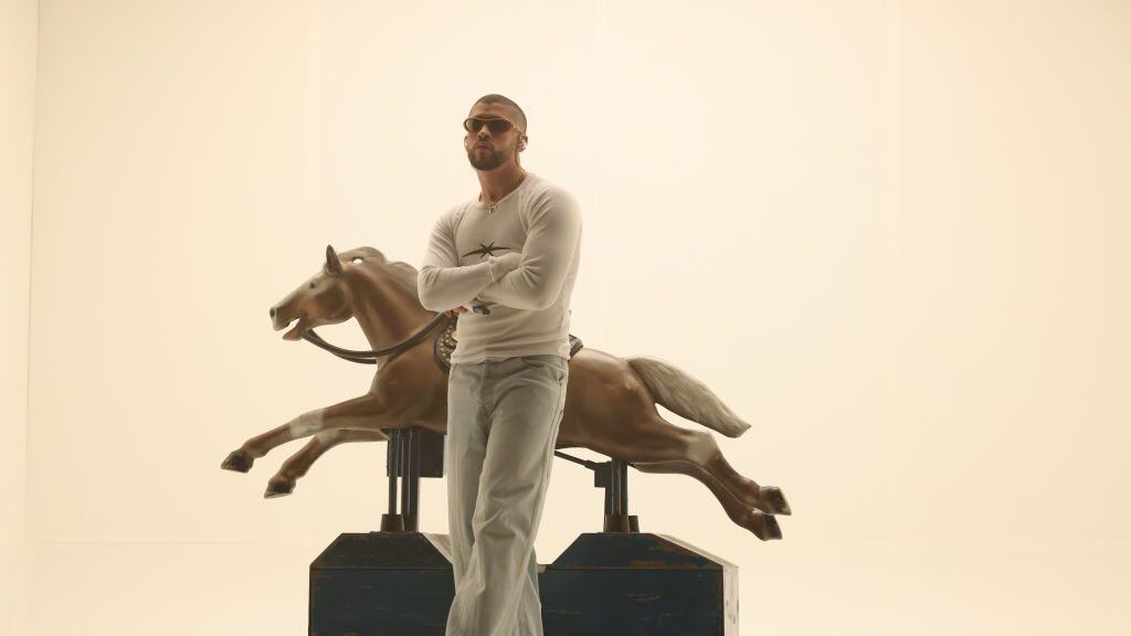 Bad Bunny in Saturday Night Live – Episode 1846- performs «Un Preview» on October 21, 2023. Will Heath/NBC via Getty Images