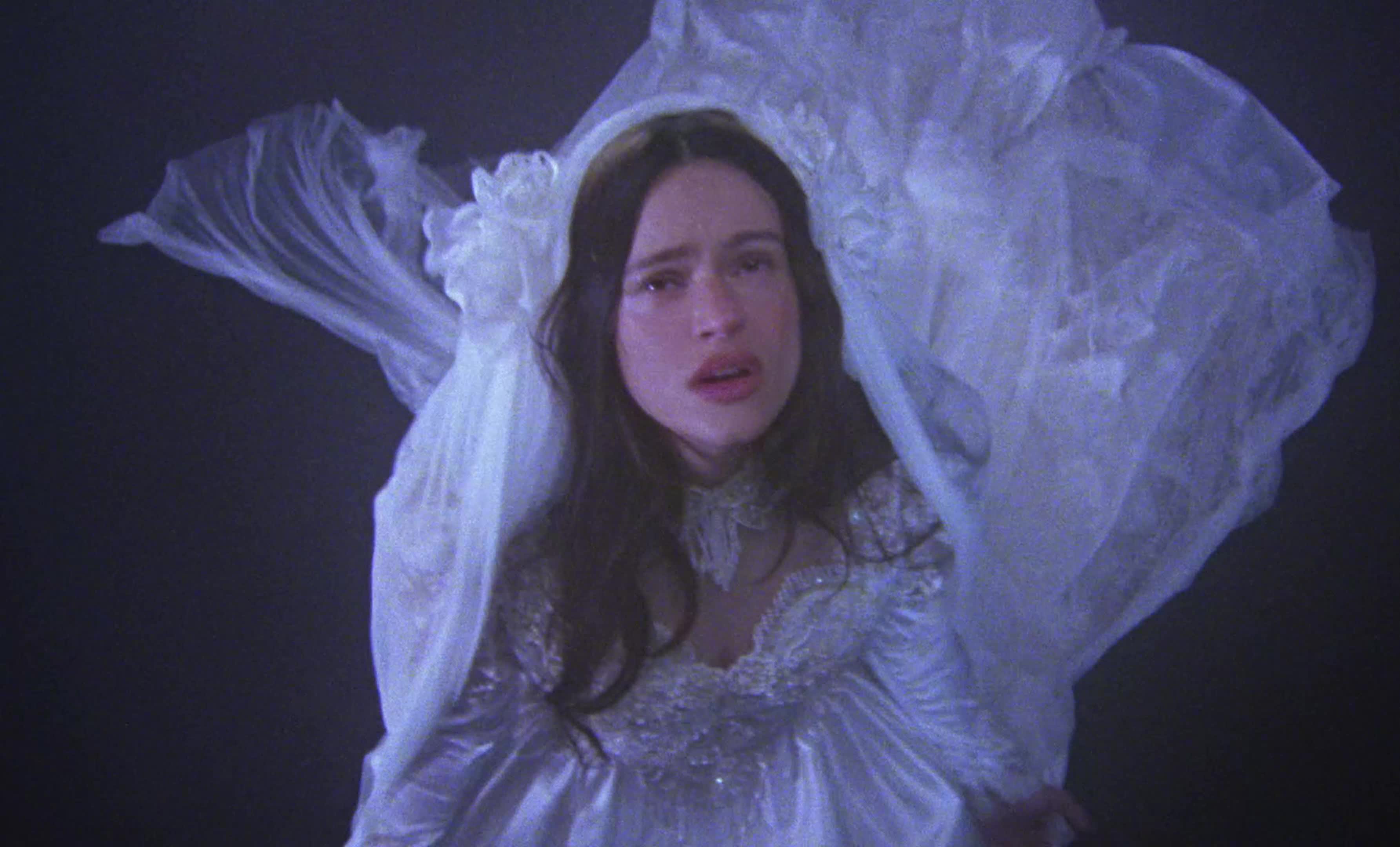 Rosalía en el videoclip de Focu' Ranni / YouTube