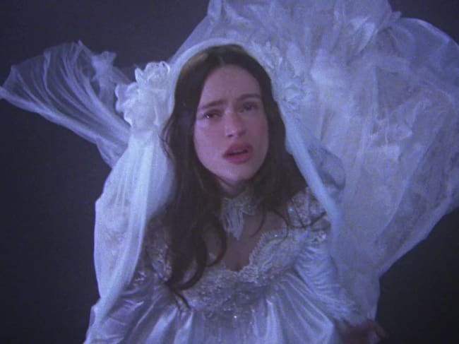 Rosalía en el videoclip de Focu' Ranni / YouTube