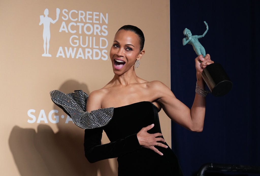 Zoe Saldaña, winner of the Outstanding Performance by a Female Actor in a Supporting Role award for «Emilia Pérez,» poses in the press room during the 31st Annual Screen Actors Guild Awards at Shrine Auditorium and Expo Hall on February 23, 2025 in Los Angeles, California. Jeff Kravitz/FilmMagic