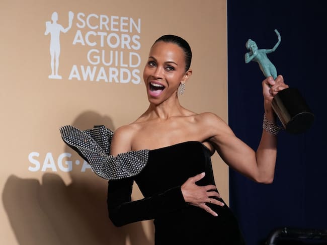 Zoe Saldaña, winner of the Outstanding Performance by a Female Actor in a Supporting Role award for «Emilia Pérez,» poses in the press room during the 31st Annual Screen Actors Guild Awards at Shrine Auditorium and Expo Hall on February 23, 2025 in Los Angeles, California. Jeff Kravitz/FilmMagic