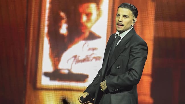 Rauw Alejandro performs onstage during the <em>Cosa Nuestra</em> world tour at Climate Pledge Arena on April 05, 2025 in Seattle, Washington. (Mat Hayward/Getty Images)