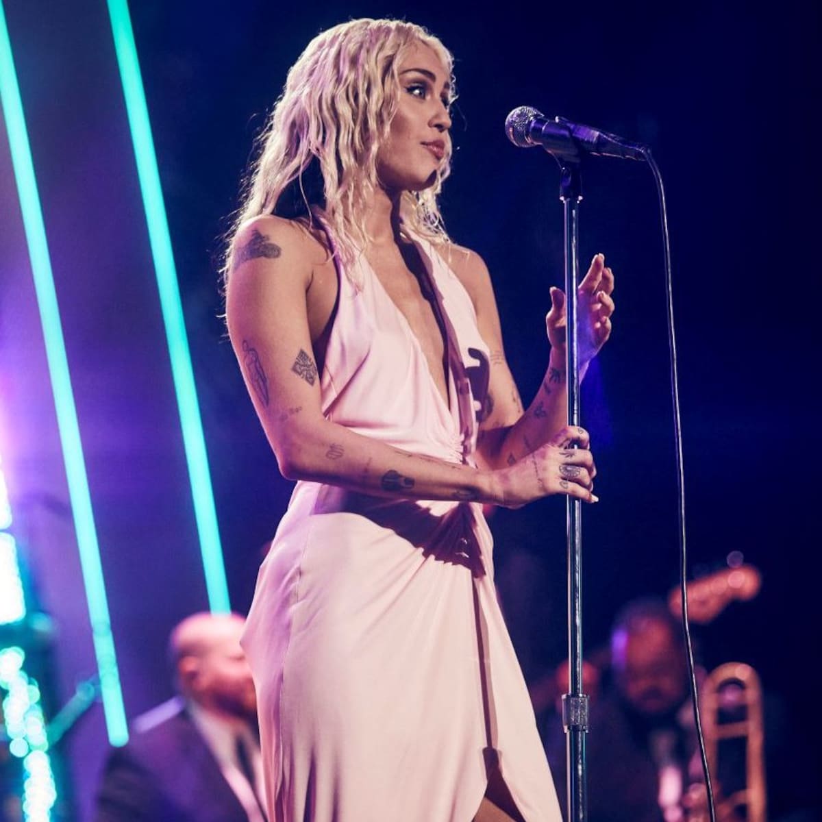 The Meaning Behind Miley Cyrus’ New ‘Jaded’